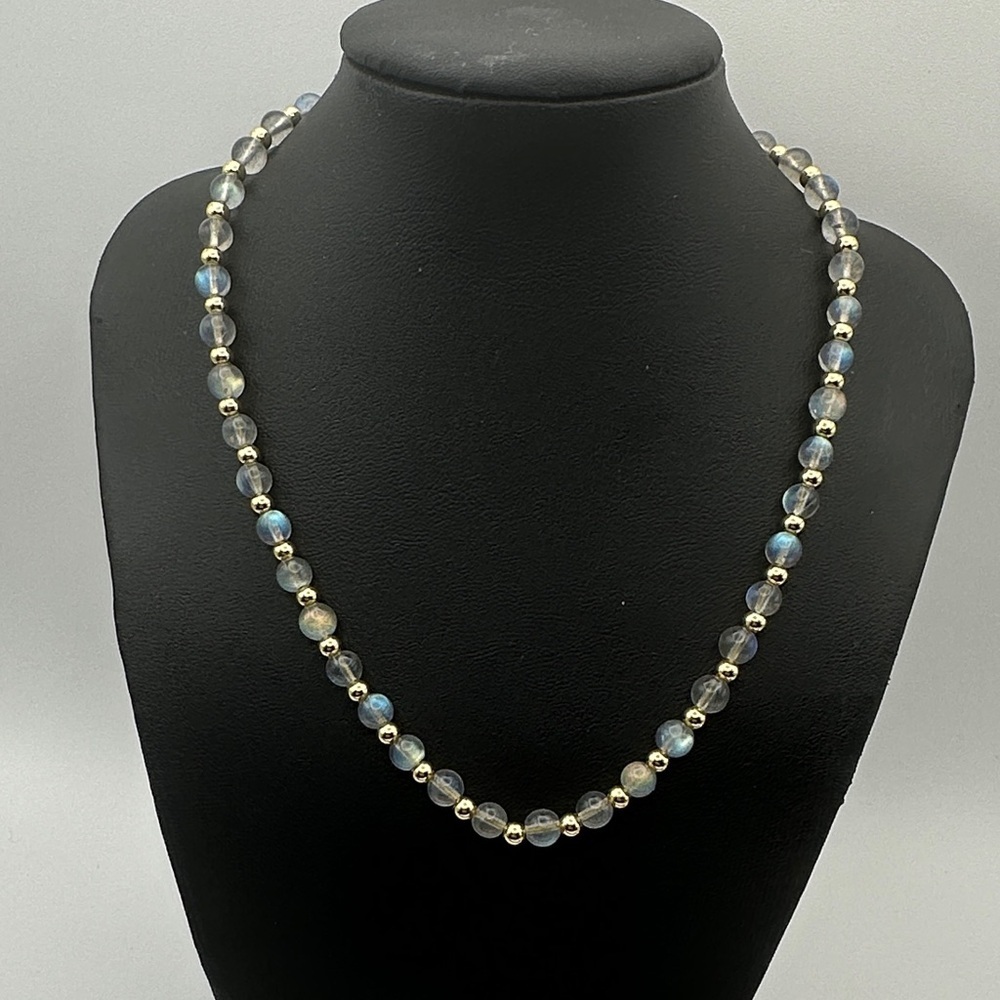Beautiful Handcrafted Labradorite Beaded Necklace 6mm Beads - Picture 2 of 8